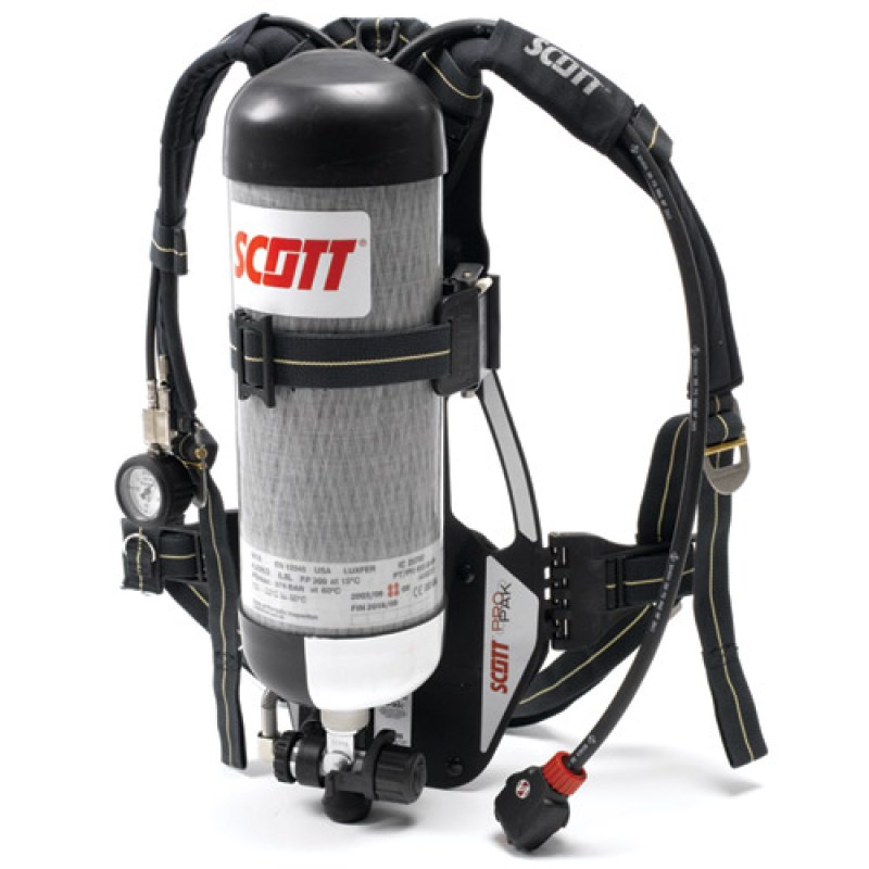 Izolacioni aparat za disanje sa punom maskom i čeličnom bocom 6L 300 bar spreman za intervenciju